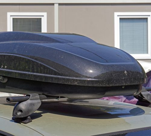 What are the characteristics of the Chevrolet Traverse Roof Box